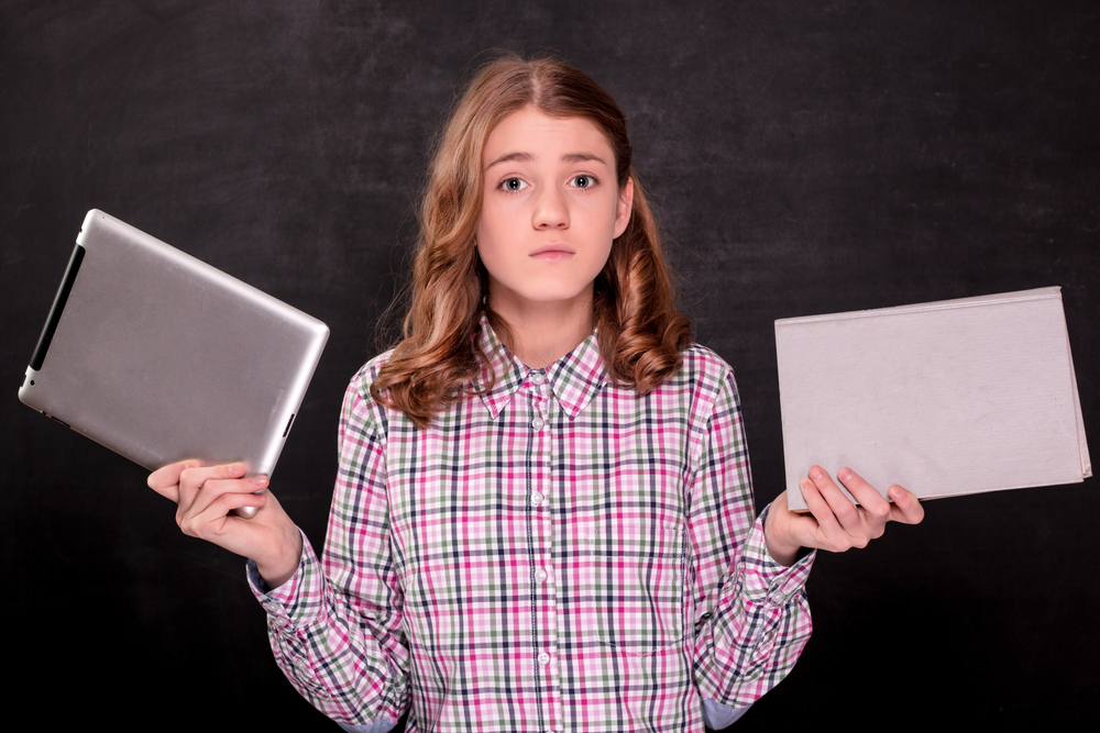 Striking a Balance Between Traditional and Digital Learning image